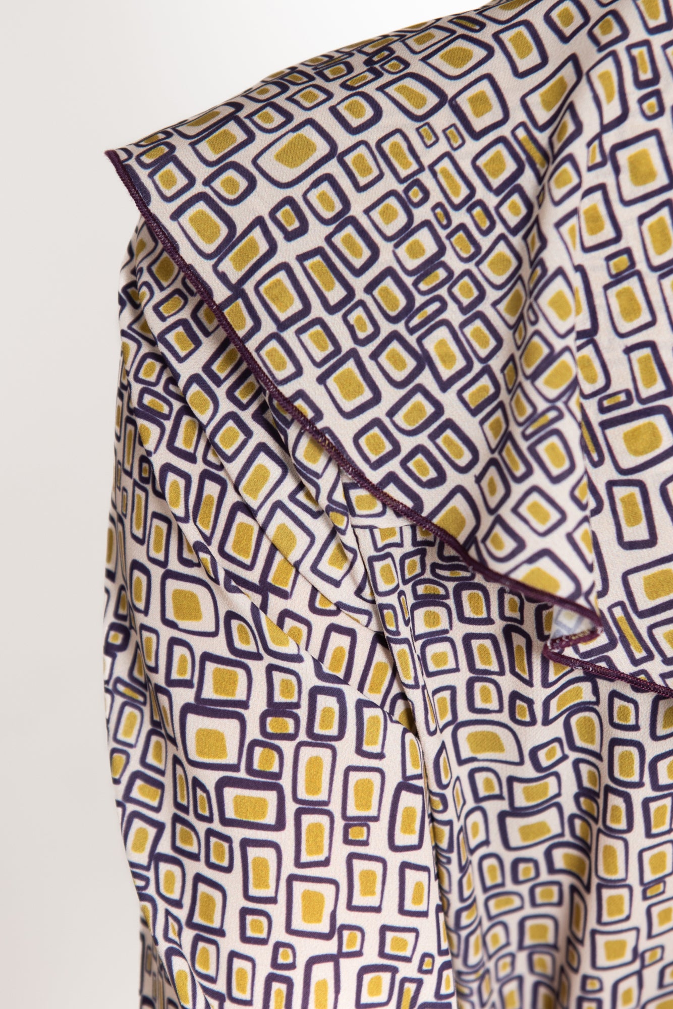 CAMISA BAVIERA RECUADRO.