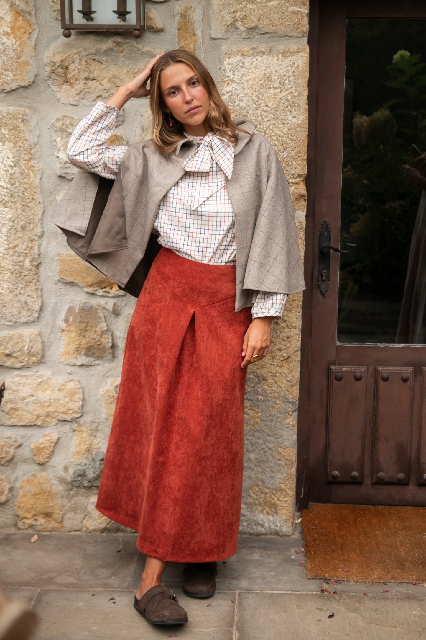 FALDA TOSCANA TEJA. Pre-order. Fecha estimada de entrega 18 de Septiembre