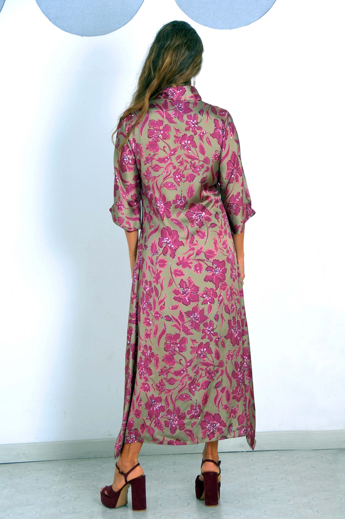 VESTIDO SEVILLA FLORES. Disponible 4 de noviembre