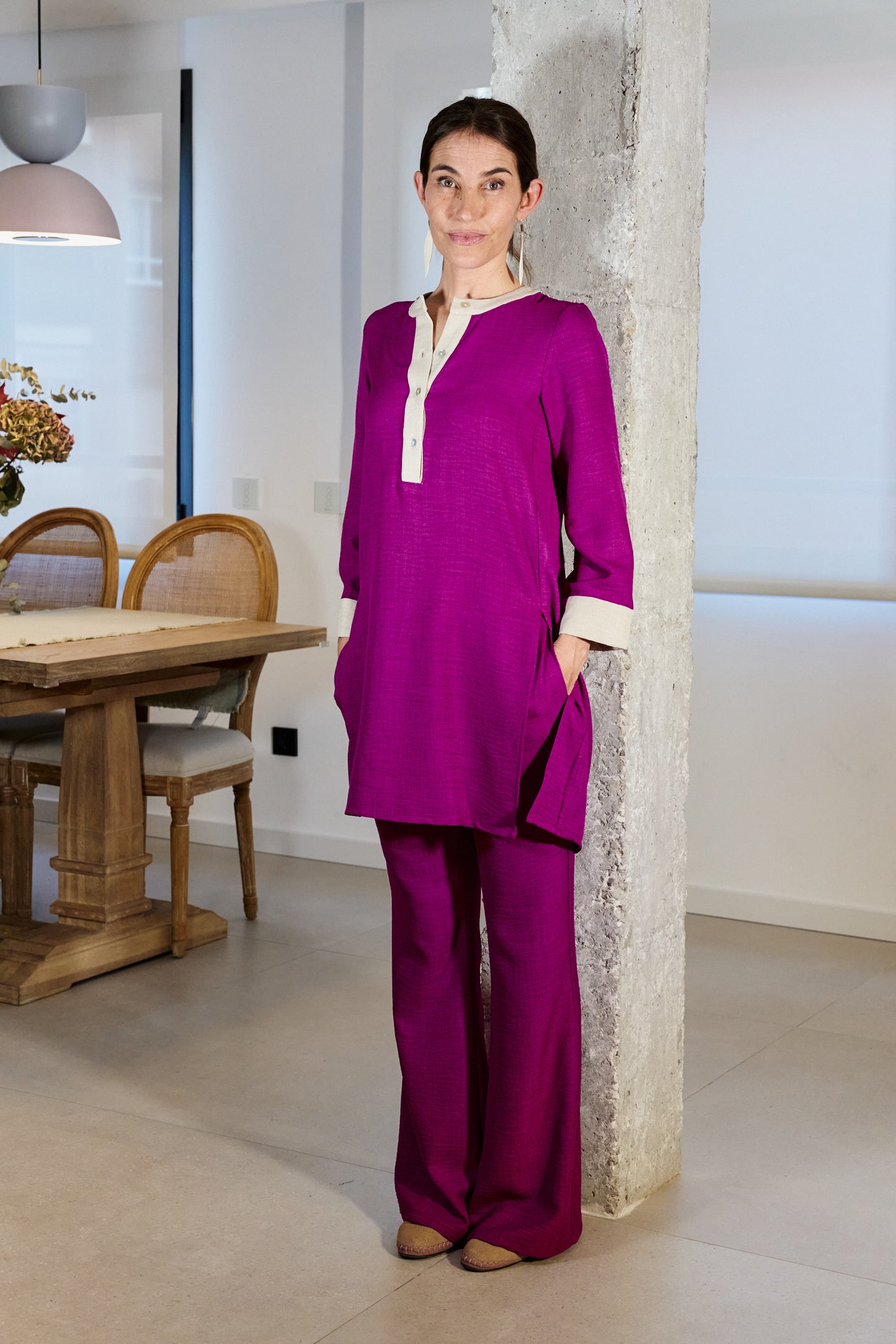 PANTALON FLORENCIA PÚRPURA.