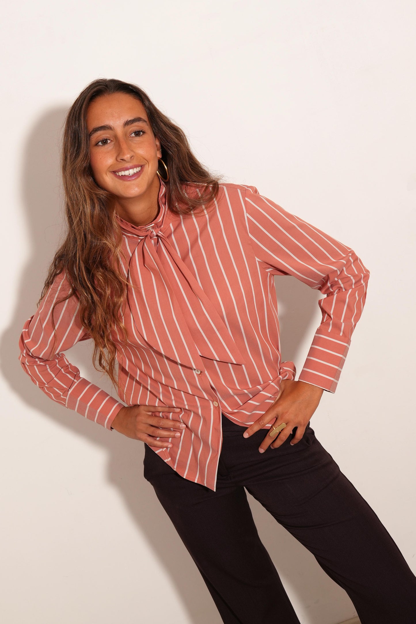 CAMISA BALI RAYAS TEJA. LAZADA QUITA Y PON.