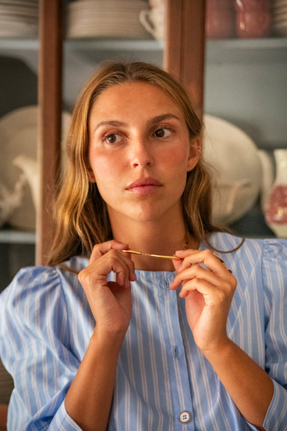 CAMISA BULGARIA CELESTE. Pide una talla más.