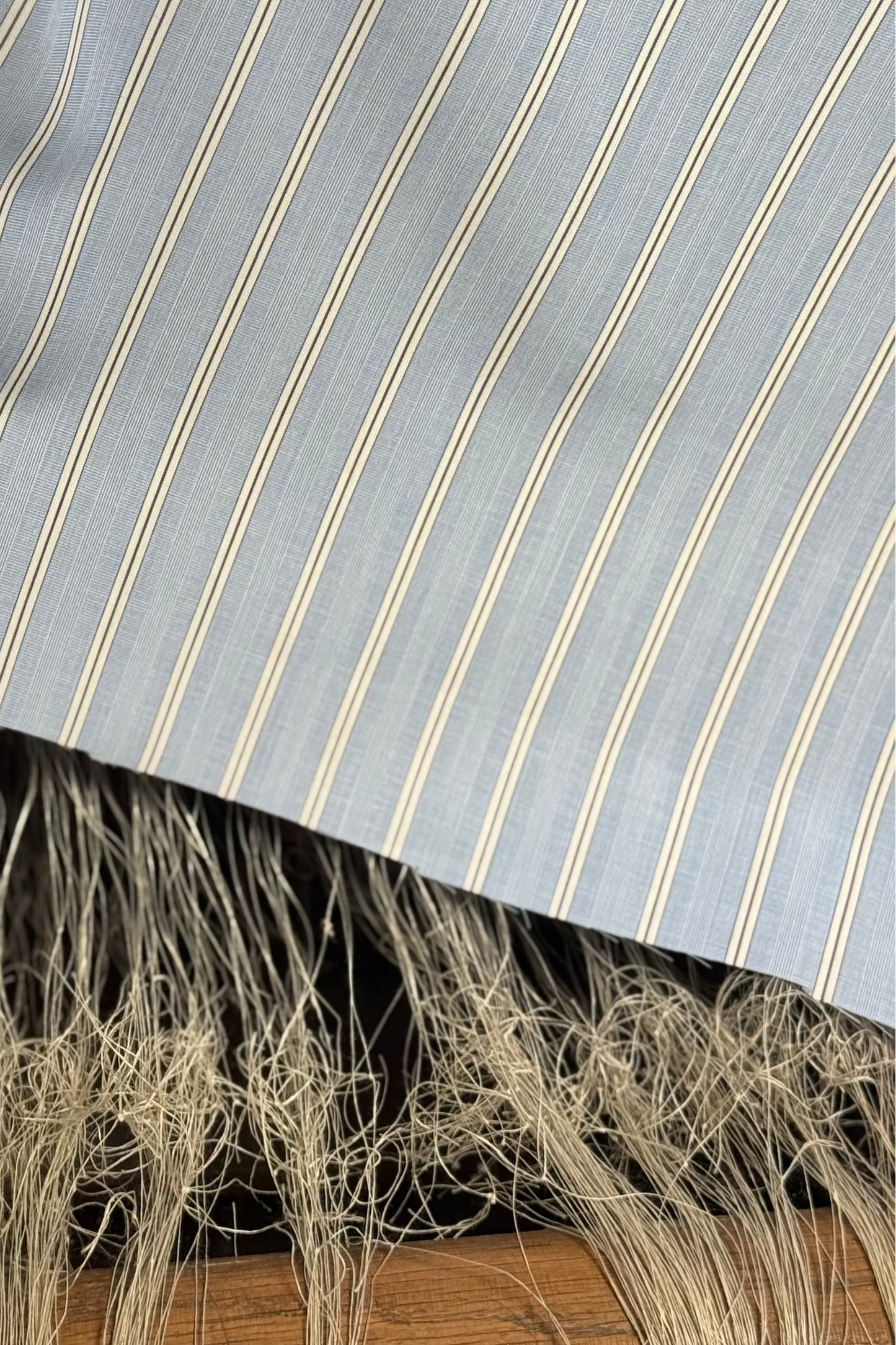 CAMISA BULGARIA CELESTE. Pide una talla más.