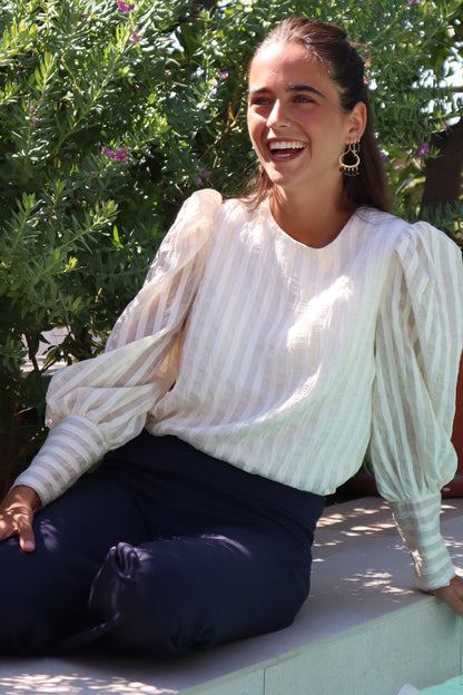 BLUSA OREGÓN MARFIL. Pre-order. Fecha estimada de envío 25 de Septiembre