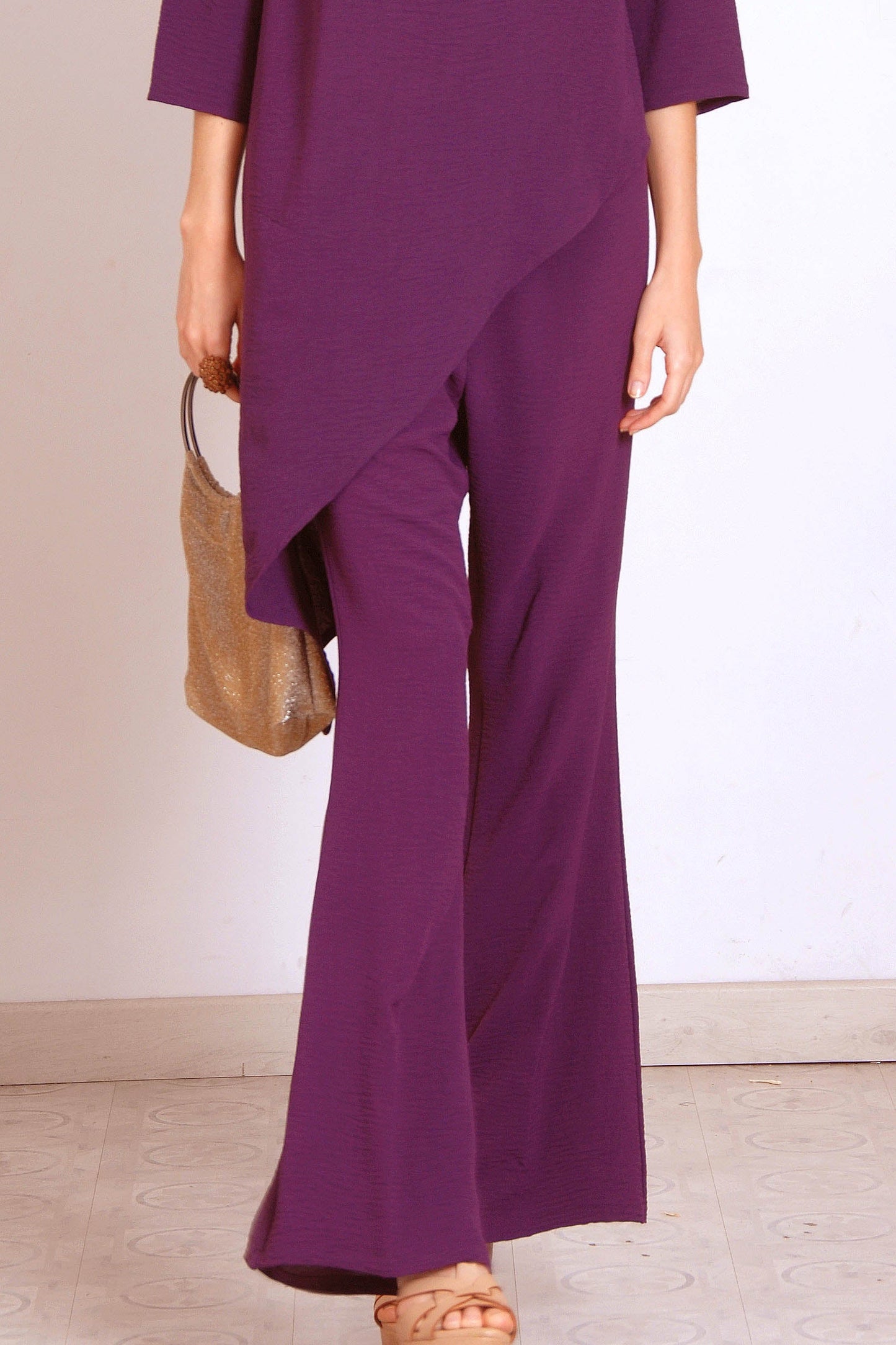 CALÇA ROXA FLORENCE. 