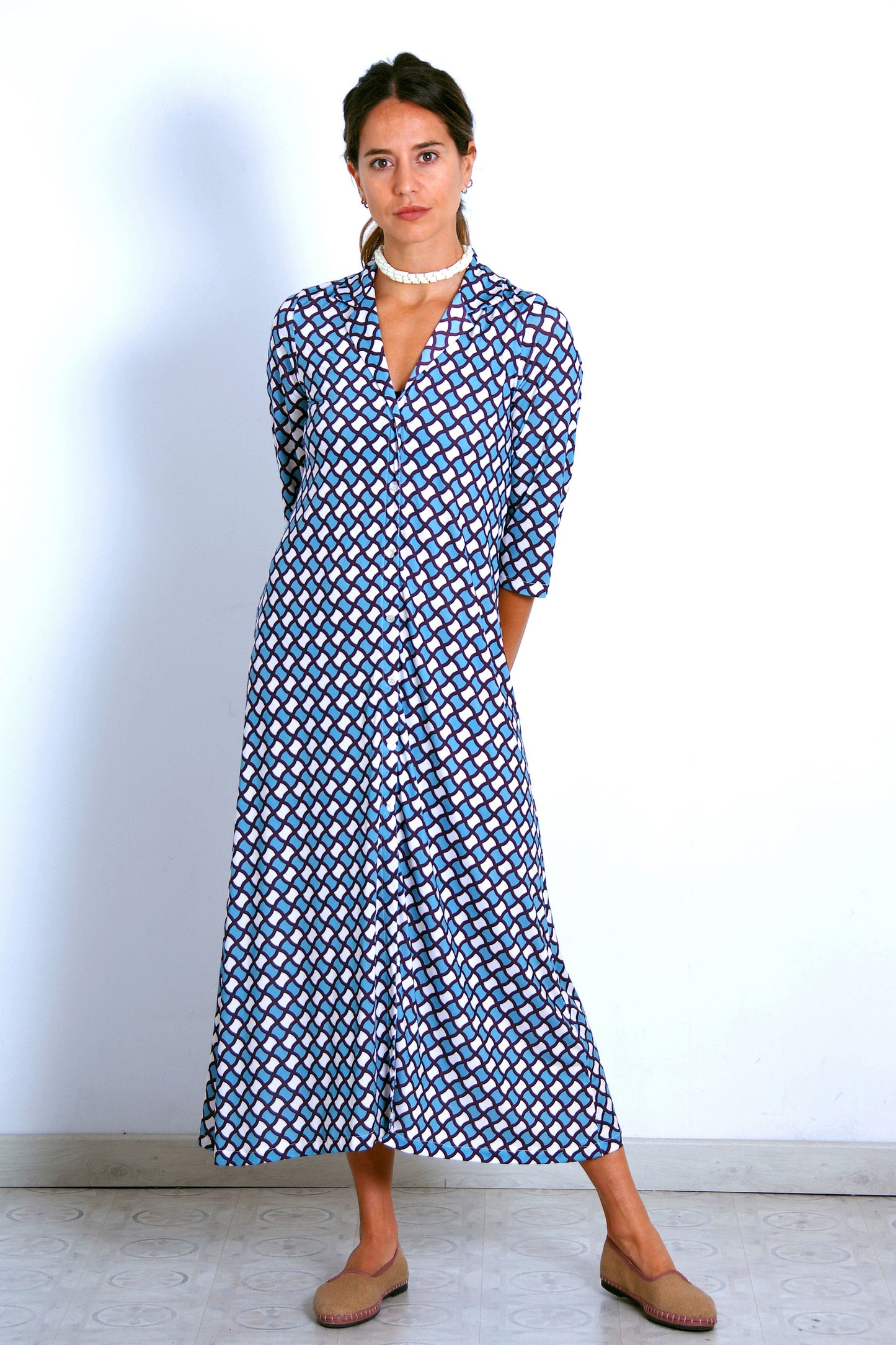 VESTIDO ESCORIAL ENREJADO