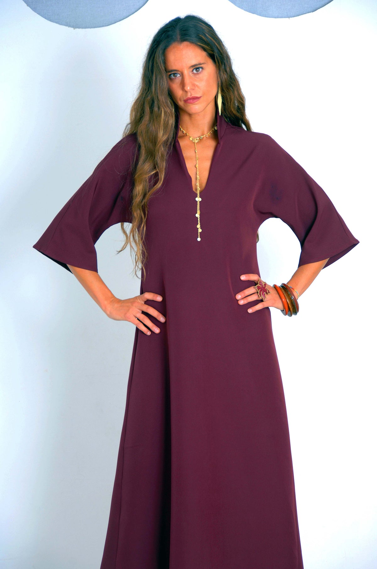 VESTIDO SEVILLA GRANATE. Disponible 4 de noviembre