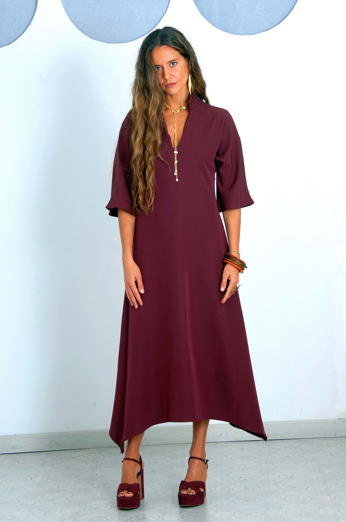 VESTIDO SEVILLA GRANATE. Disponible 4 de noviembre